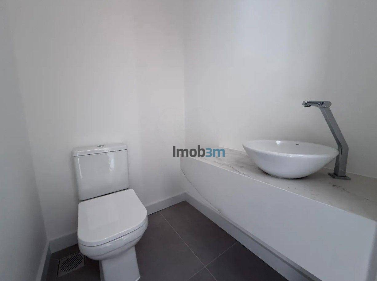 Apartamento para alugar com 3 quartos, 137m² - Foto 5
