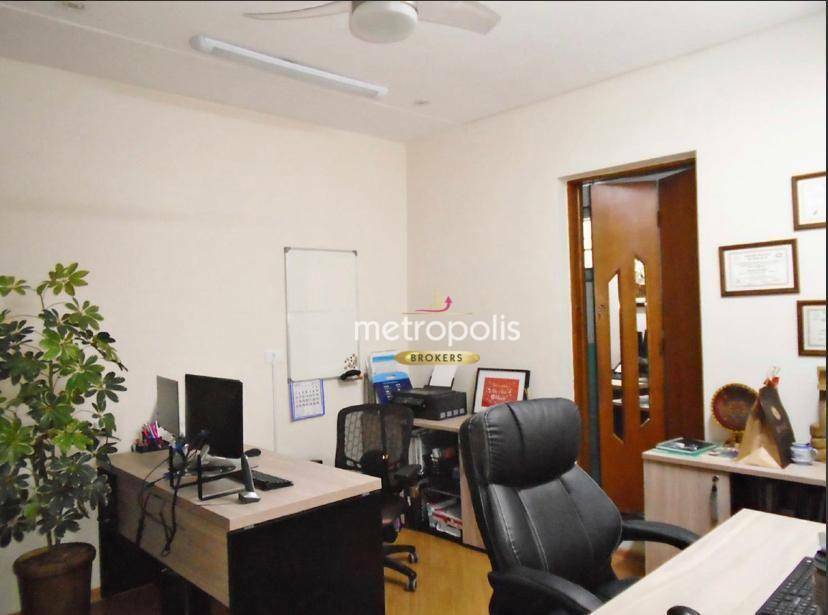 Casa à venda com 3 quartos, 197m² - Foto 11