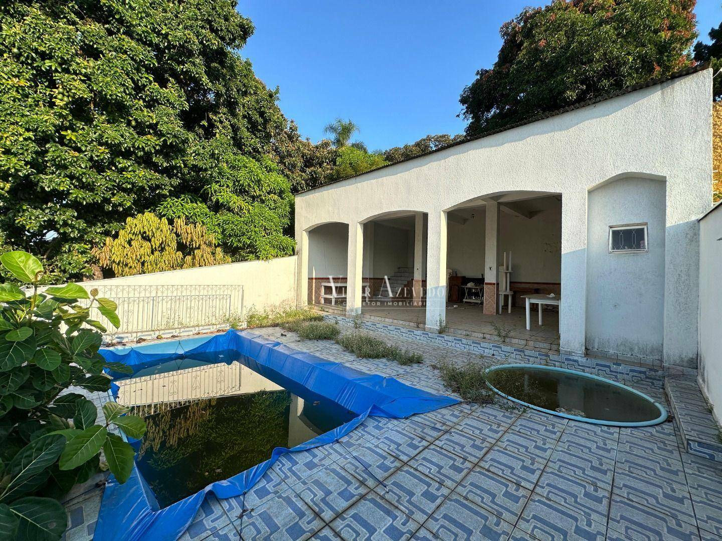 Casa à venda com 3 quartos, 500m² - Foto 37