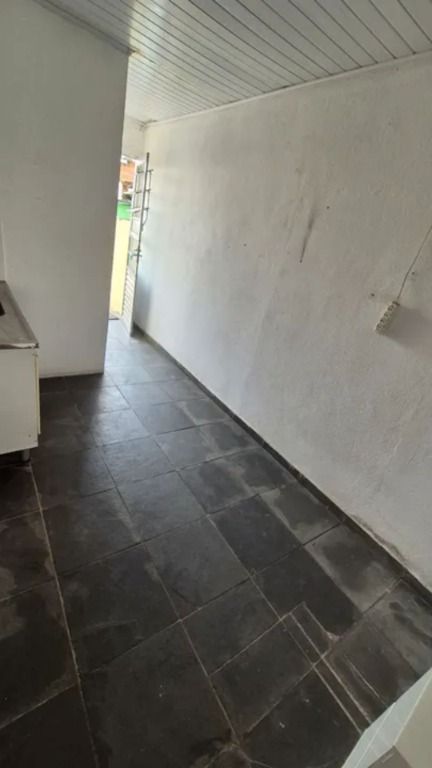 Casa à venda com 1 quarto, 100m² - Foto 6