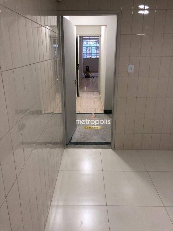 Sobrado à venda e aluguel com 5 quartos, 250m² - Foto 8