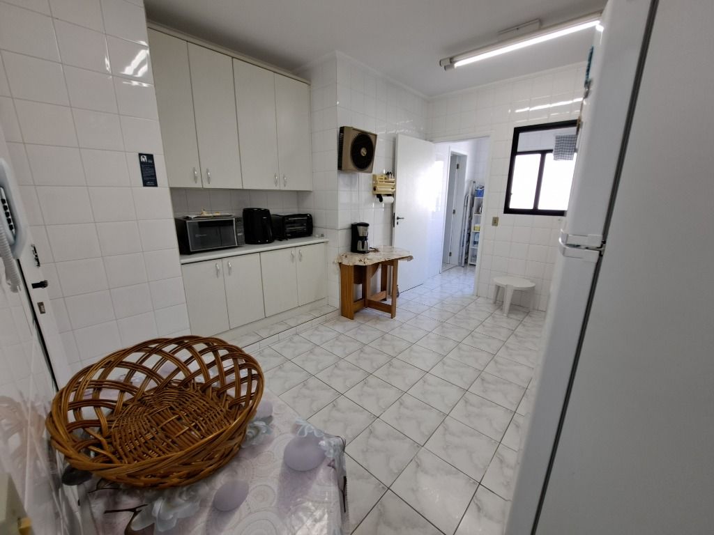 Apartamento à venda com 2 quartos, 95m² - Foto 16