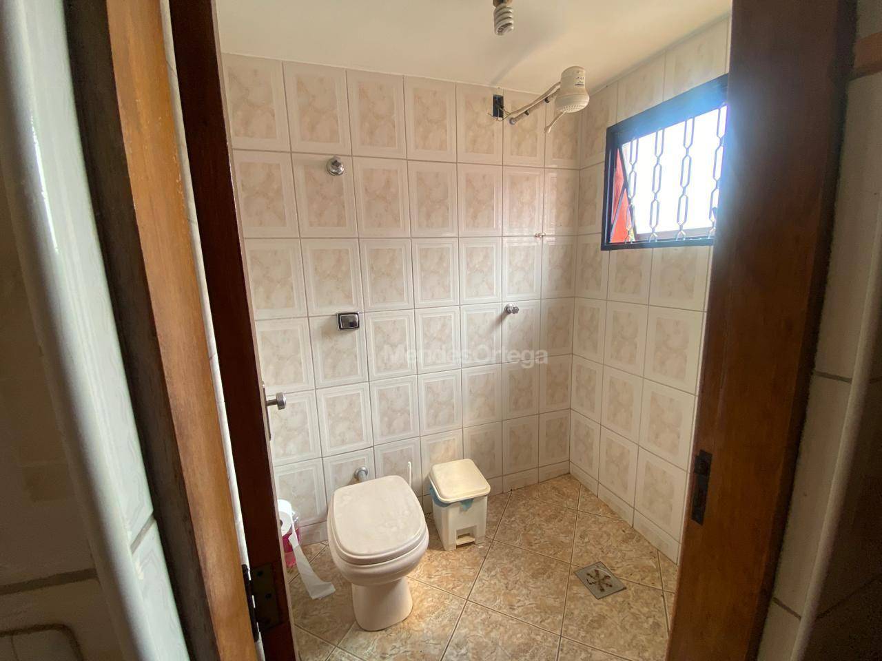 Chácara à venda com 3 quartos, 258m² - Foto 16