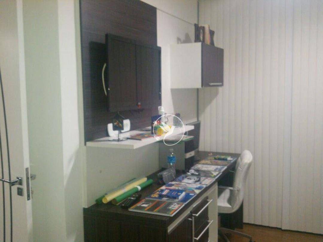 Casa à venda com 3 quartos, 170m² - Foto 9