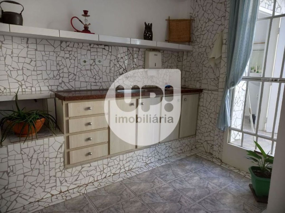 Casa à venda com 3 quartos, 193m² - Foto 2