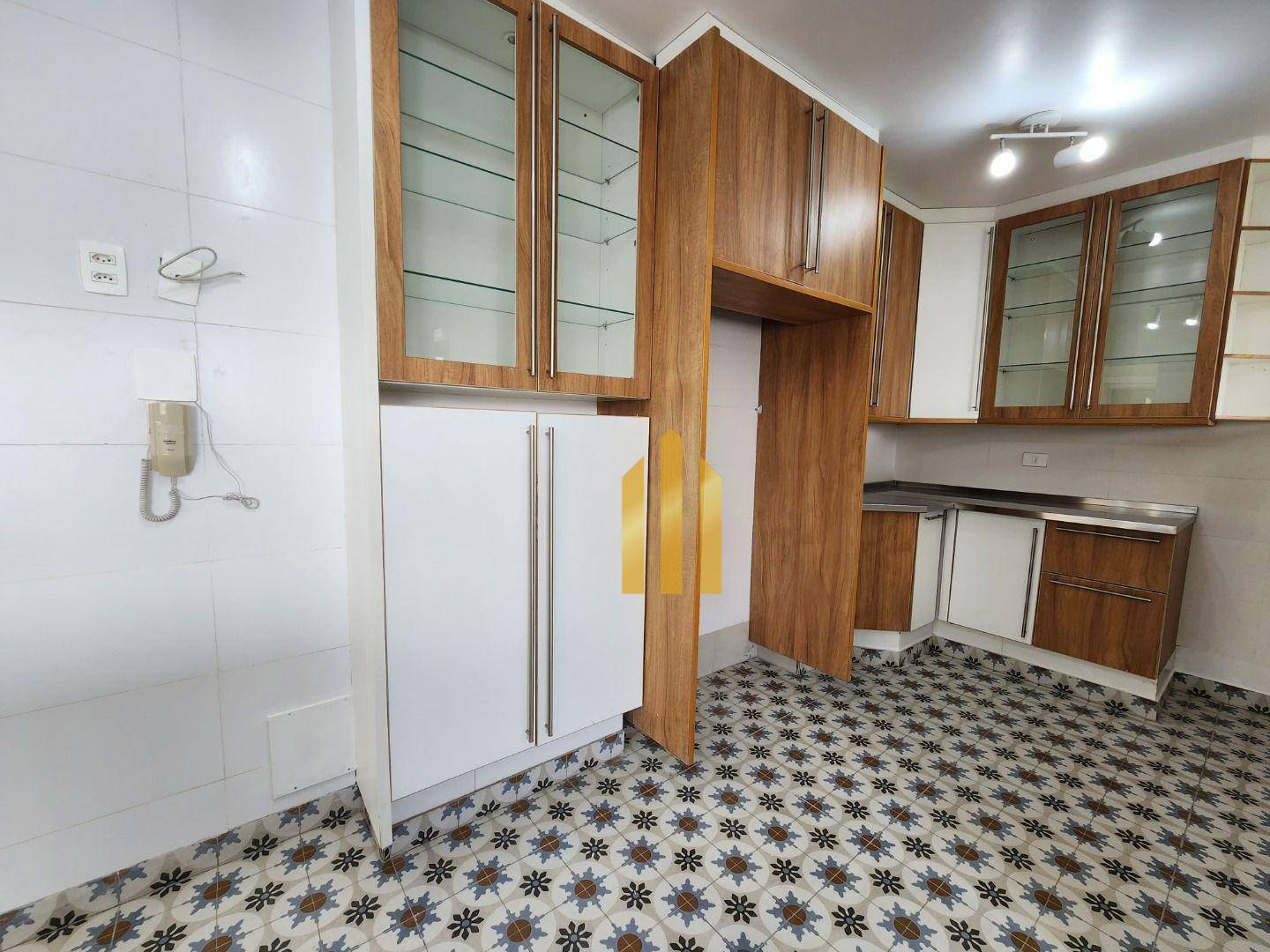 Apartamento à venda e aluguel com 3 quartos, 141m² - Foto 7