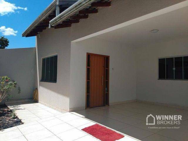 Casa à venda com 2 quartos, 132m² - Foto 2