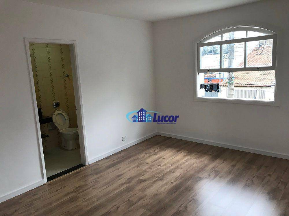 Sobrado à venda com 4 quartos, 180m² - Foto 14