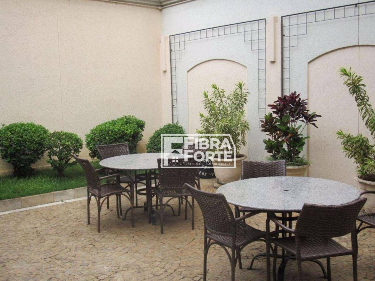 Apartamento para alugar com 4 quartos, 148m² - Foto 10