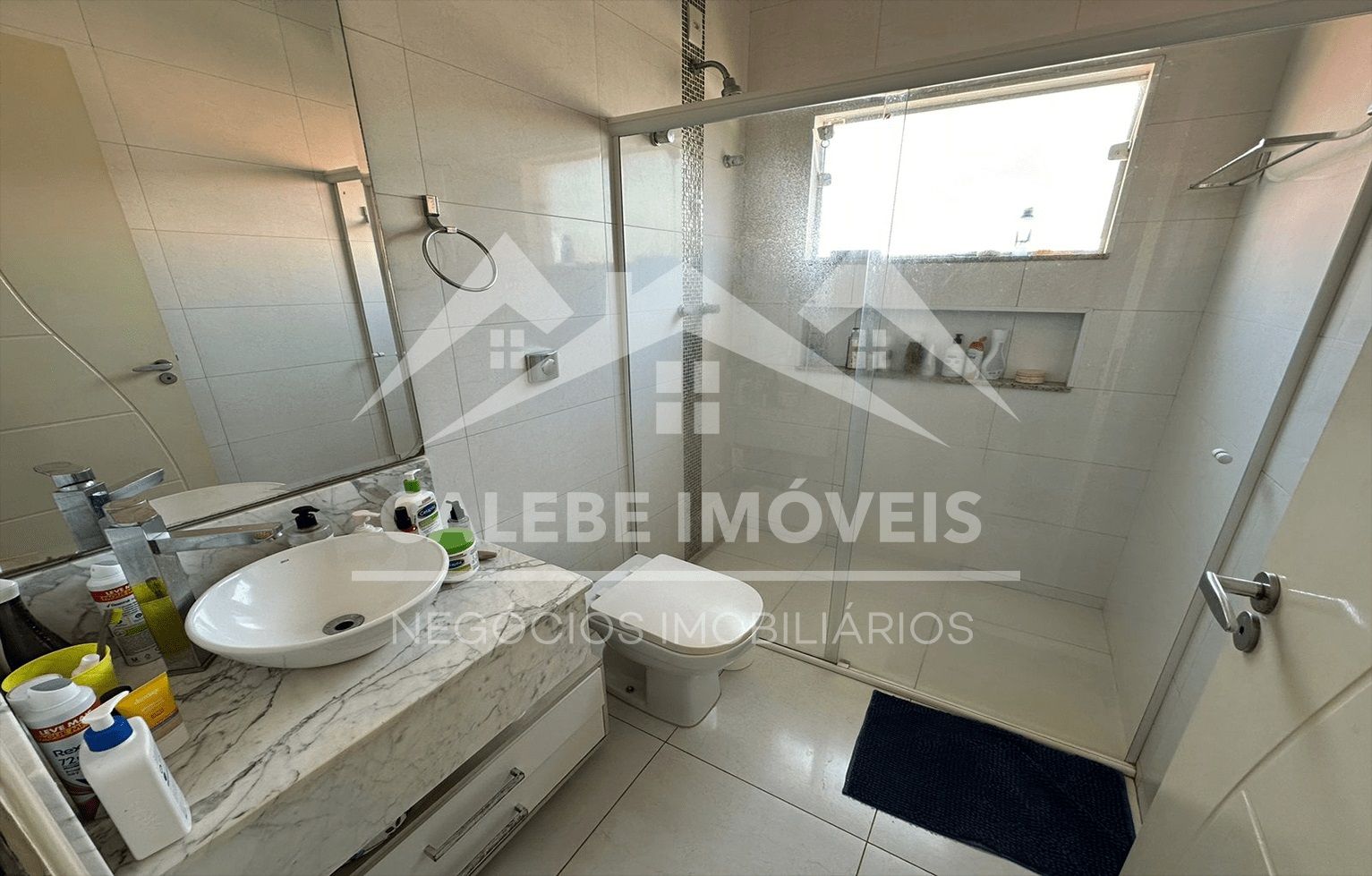 Casa à venda com 3 quartos, 210m² - Foto 11