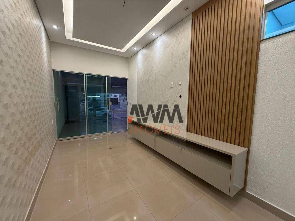 Casa à venda com 3 quartos, 120m² - Foto 1