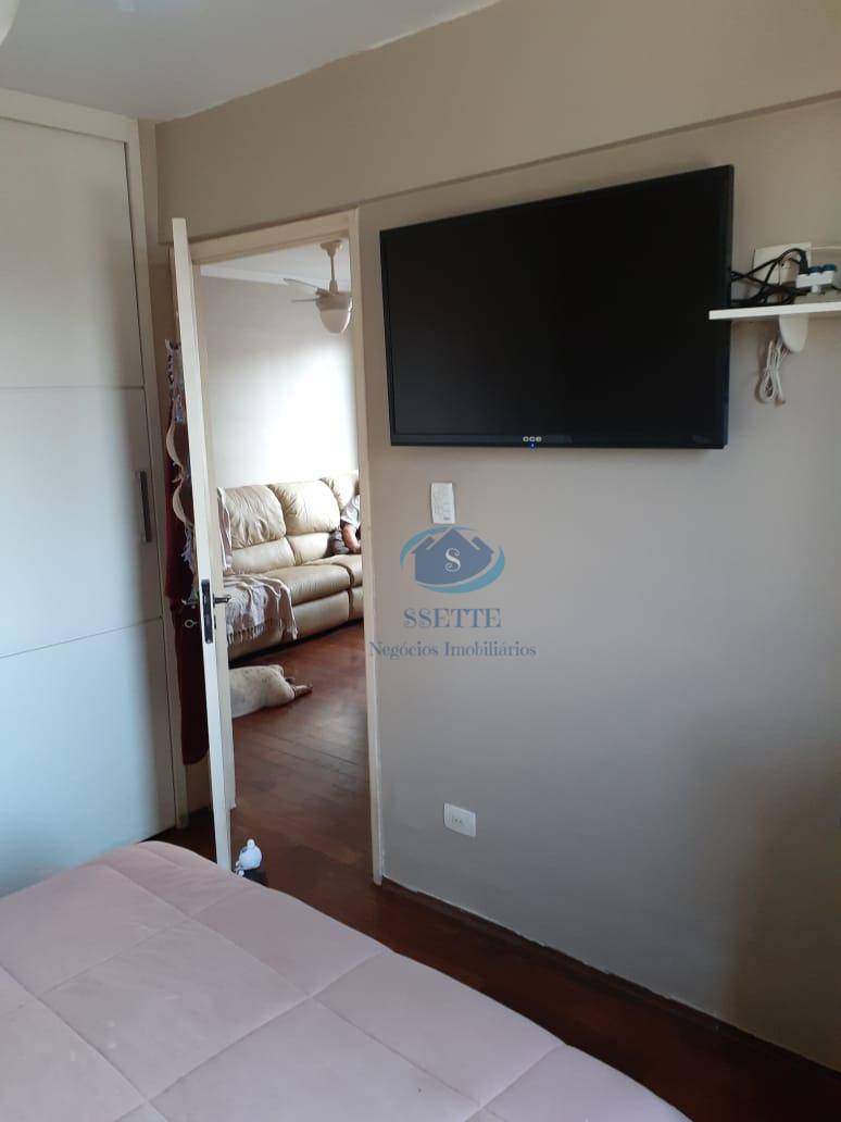 Apartamento à venda com 2 quartos, 70m² - Foto 11