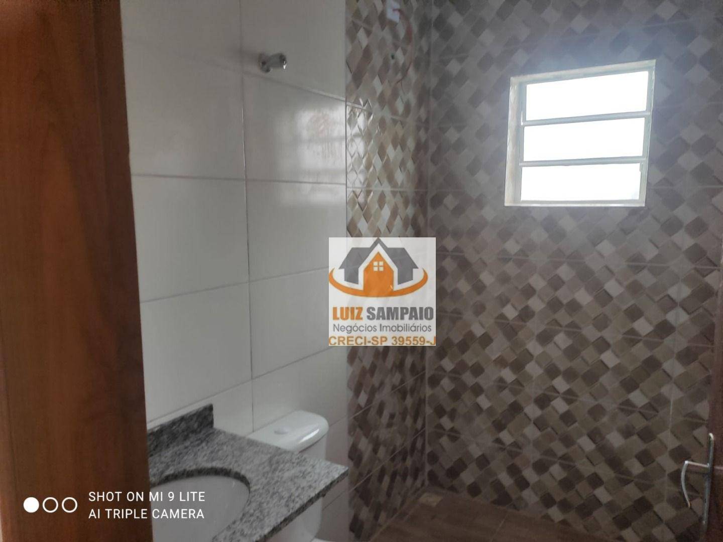 Casa à venda com 2 quartos, 60m² - Foto 17