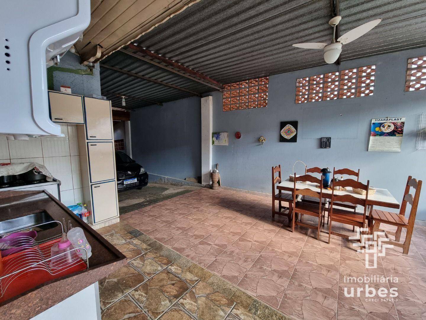 Casa à venda com 3 quartos, 130m² - Foto 9