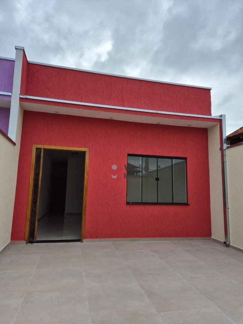 Casa à venda com 2 quartos, 72m² - Foto 2