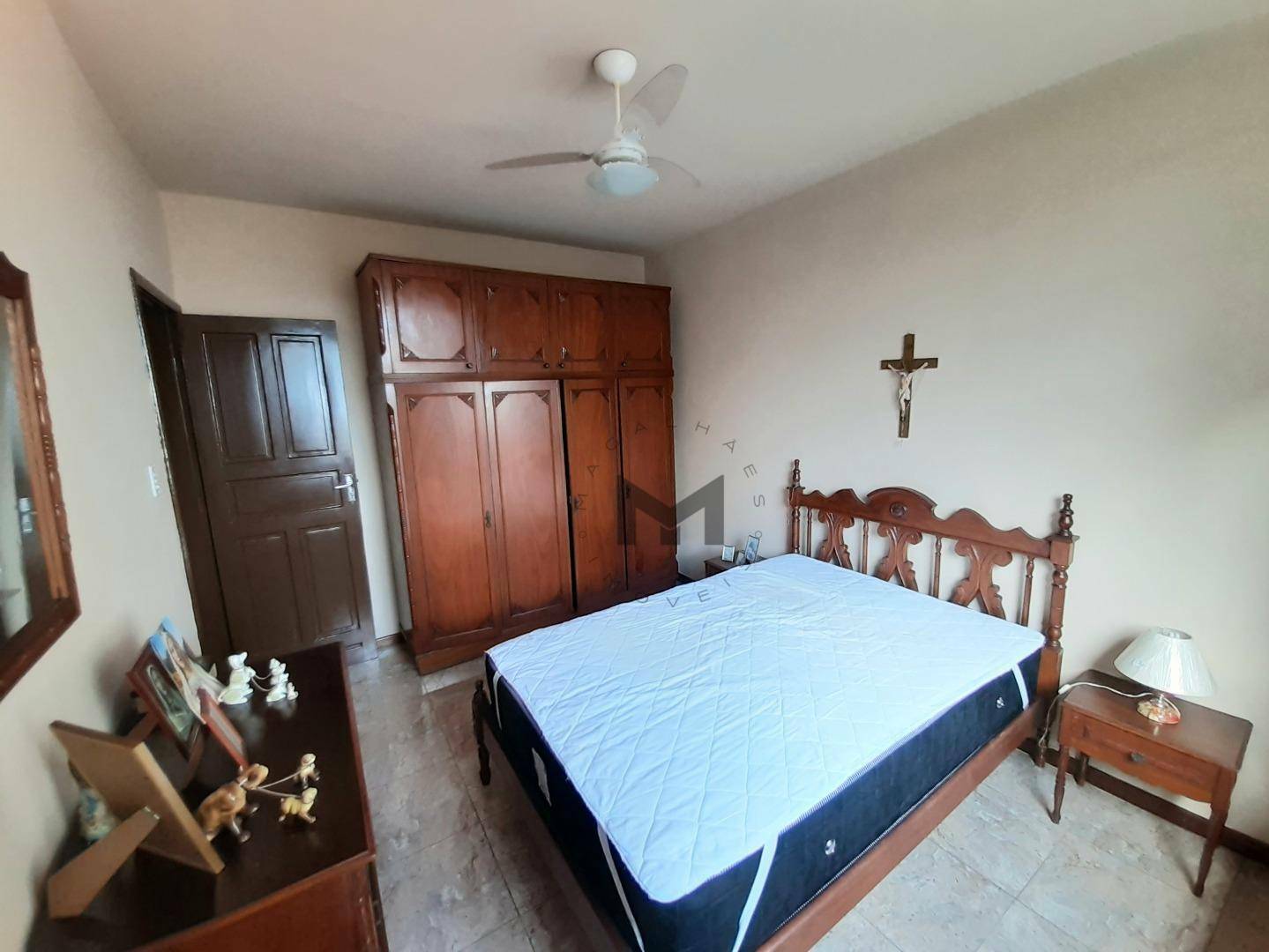 Casa à venda com 3 quartos, 300m² - Foto 6