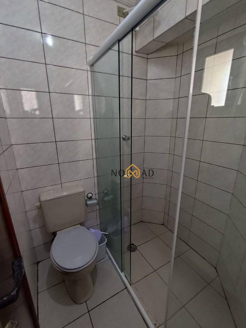 Apartamento à venda com 2 quartos, 70m² - Foto 18