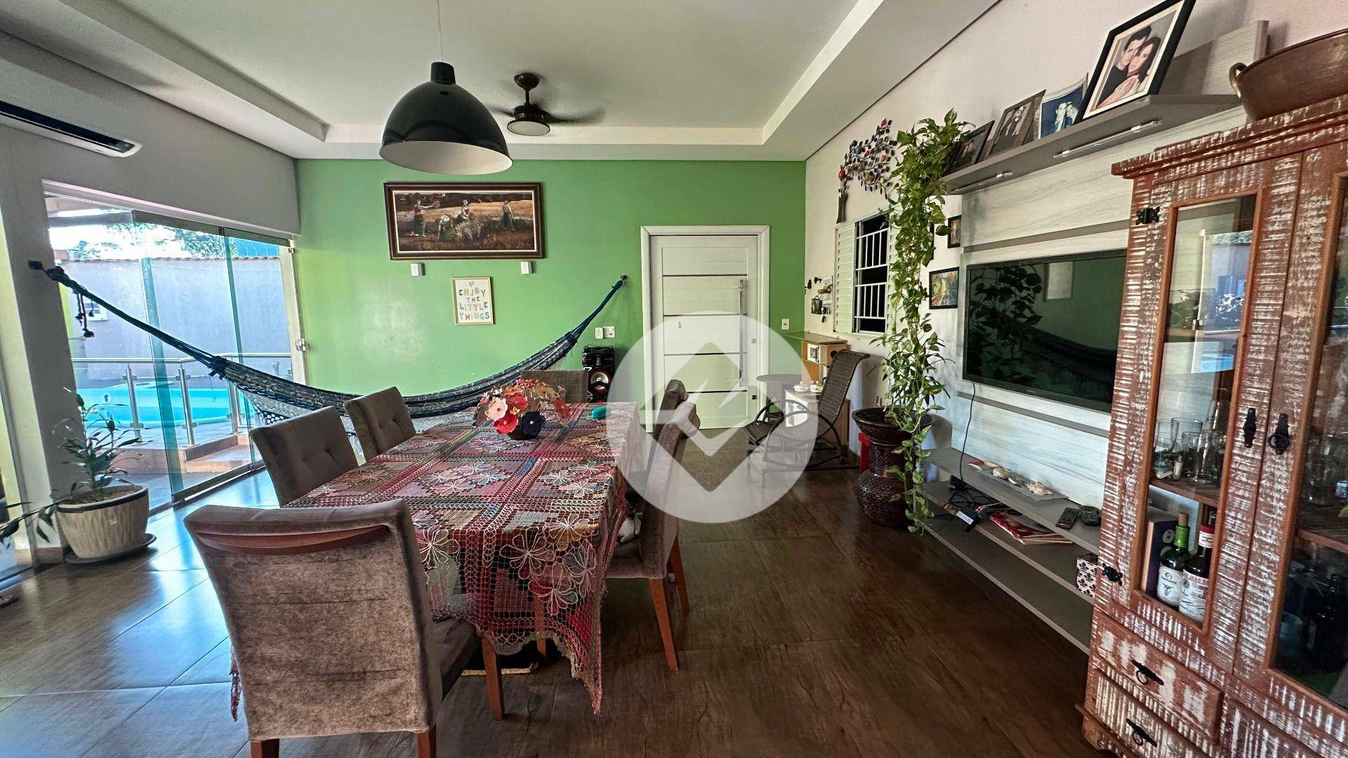 Casa à venda com 4 quartos, 335m² - Foto 4
