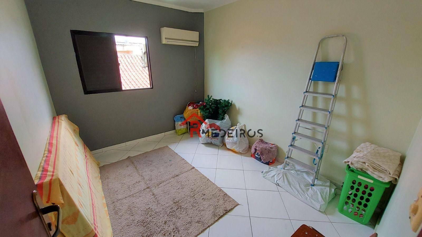 Casa à venda com 3 quartos, 183m² - Foto 11