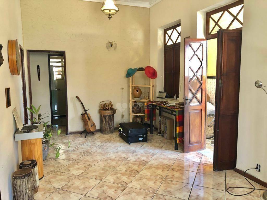 Casa à venda com 3 quartos, 140m² - Foto 3