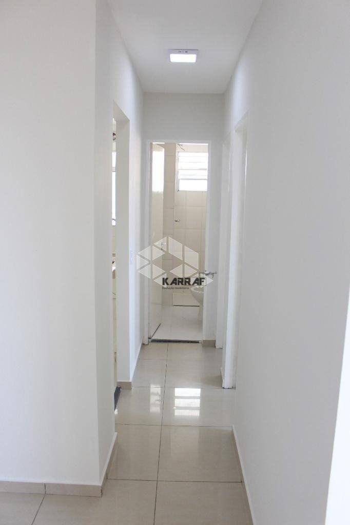 Apartamento para alugar com 2 quartos, 45m² - Foto 12
