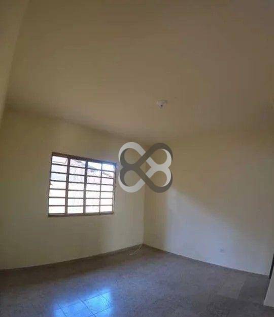 Casa para alugar com 3 quartos, 180m² - Foto 5