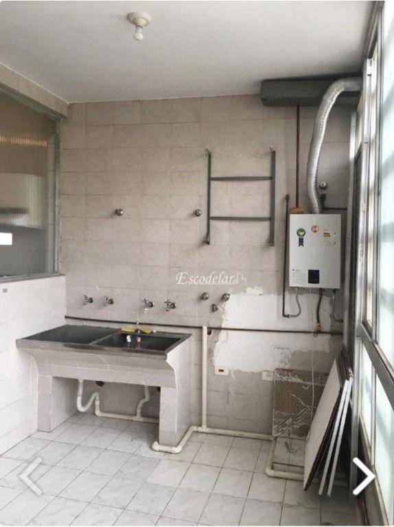 Apartamento à venda com 3 quartos, 200m² - Foto 18