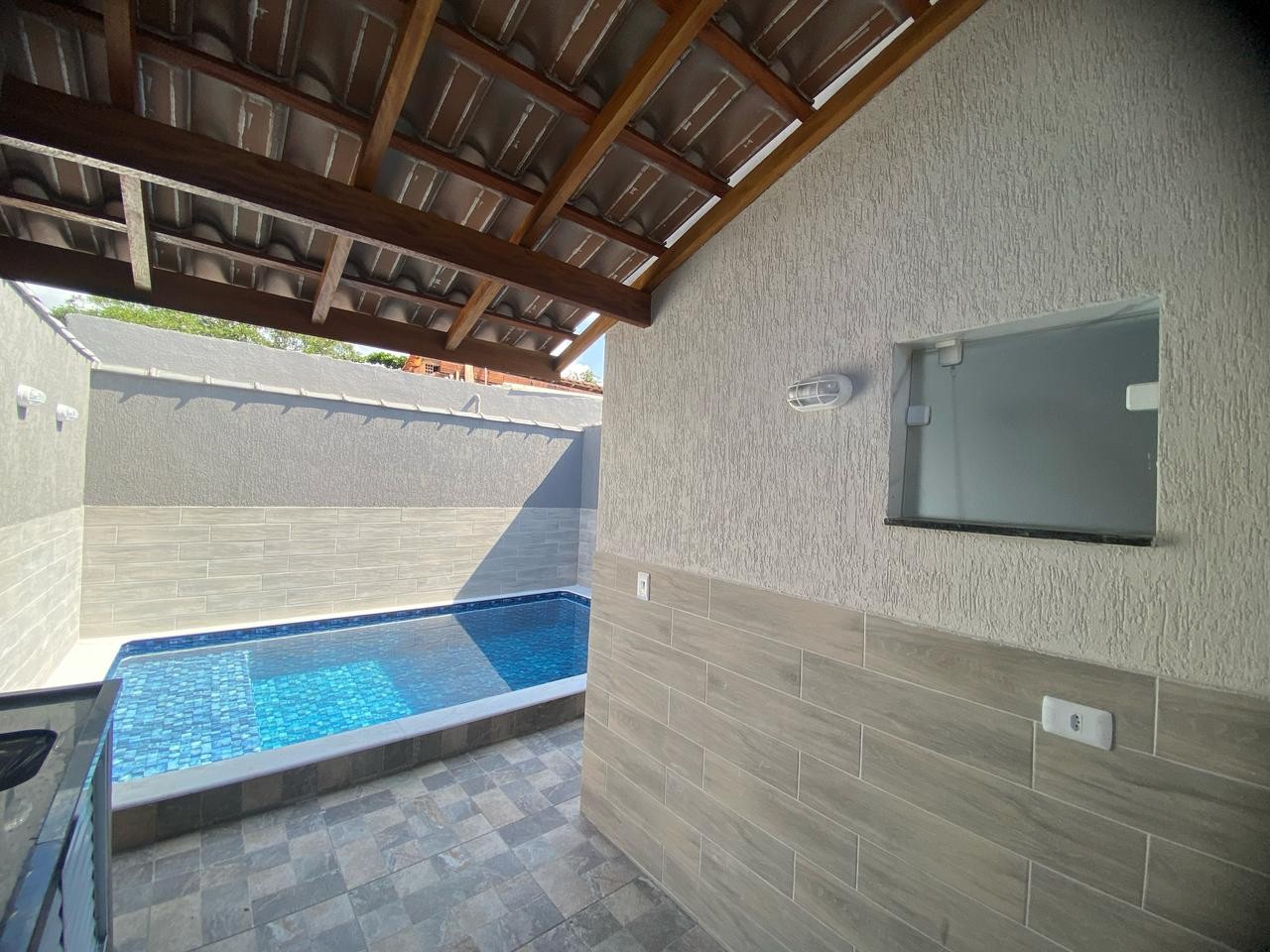 Casa à venda com 2 quartos, 150m² - Foto 20