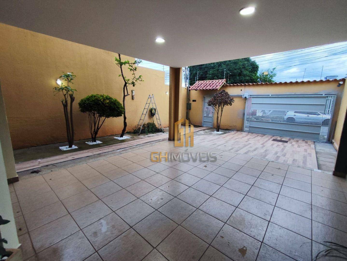 Sobrado à venda com 4 quartos, 240m² - Foto 3