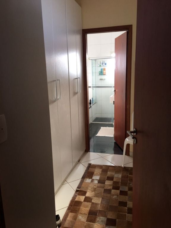 Casa à venda com 3 quartos, 530m² - Foto 8