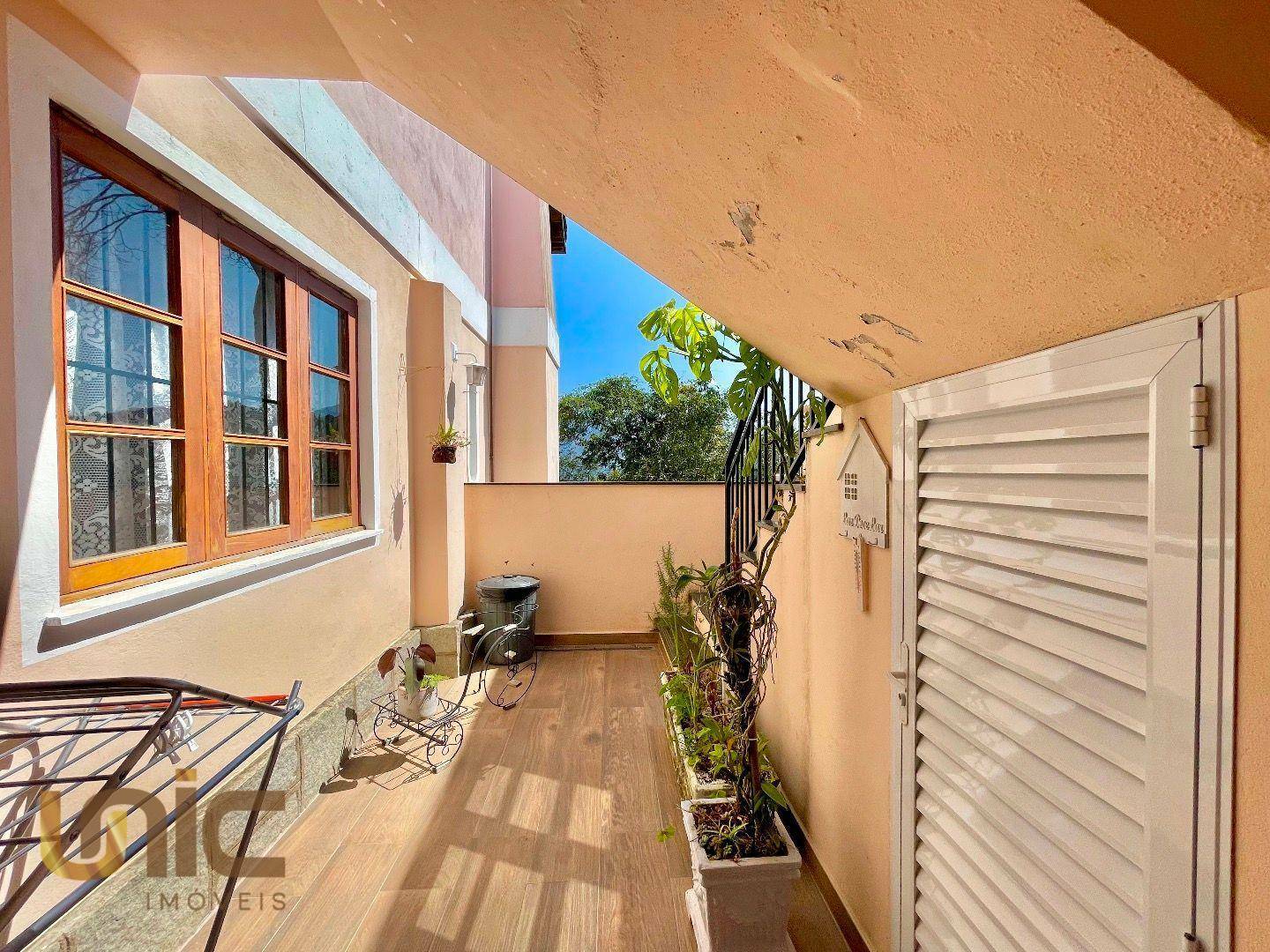 Casa de Condomínio à venda com 4 quartos, 140m² - Foto 17