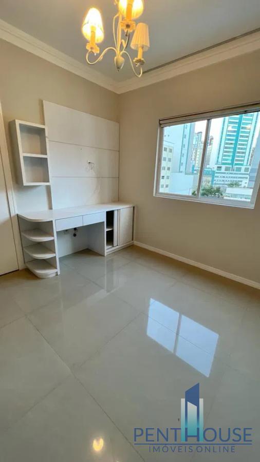 Apartamento à venda com 3 quartos, 122m² - Foto 18