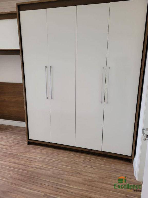 Apartamento para alugar com 2 quartos, 68m² - Foto 11