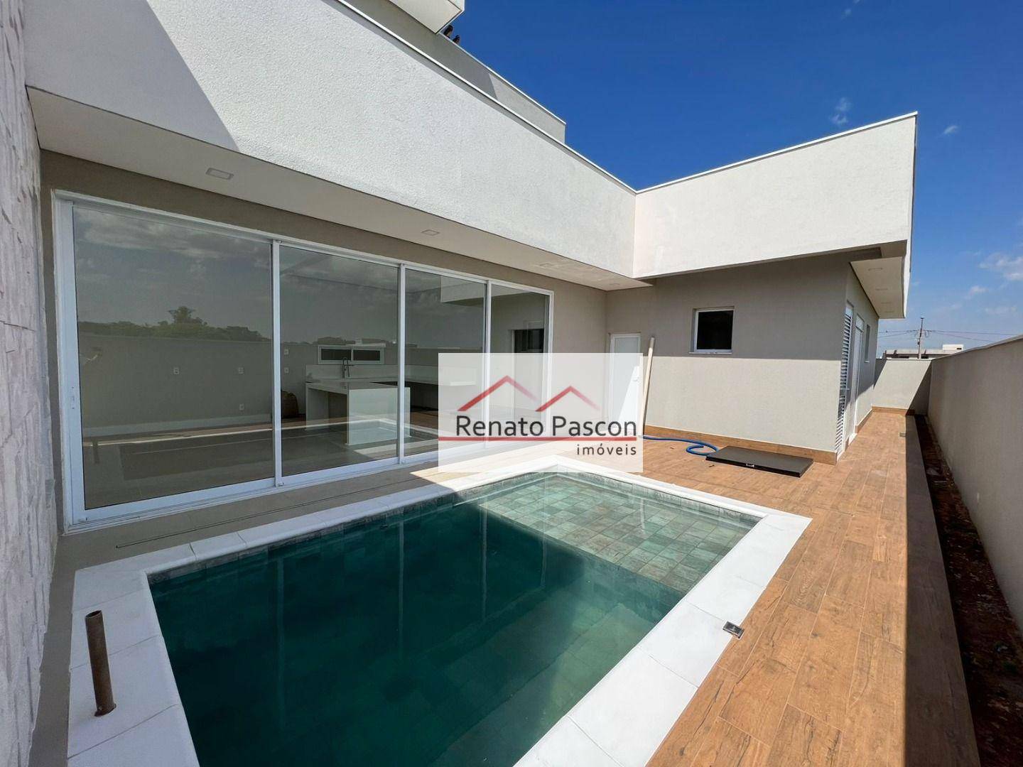 Casa de Condomínio à venda com 3 quartos, 220m² - Foto 1