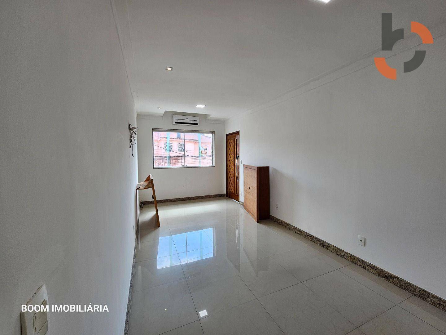 Casa à venda com 5 quartos, 218m² - Foto 36