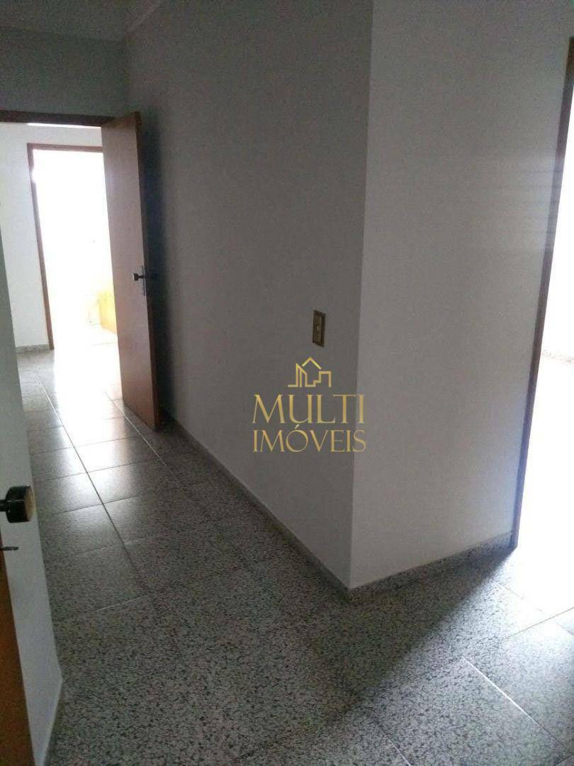 Casa à venda e aluguel com 4 quartos, 300m² - Foto 12