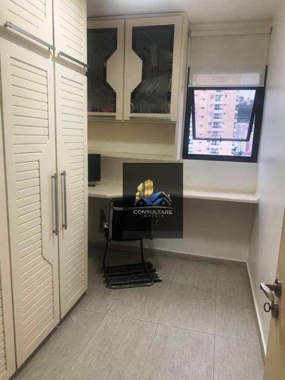 Apartamento à venda com 3 quartos, 219m² - Foto 26