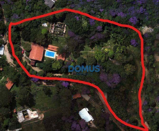 Casa de Condomínio à venda com 3 quartos, 393m² - Foto 2