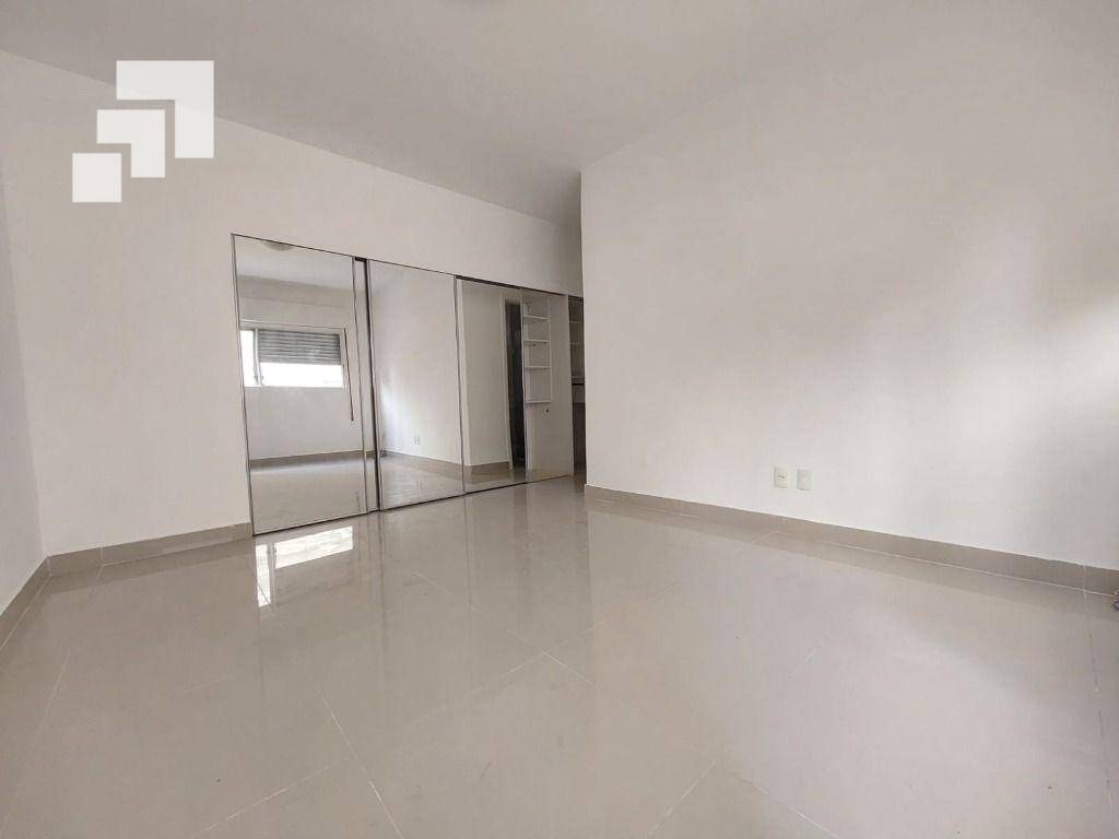 Apartamento à venda com 4 quartos, 164m² - Foto 14