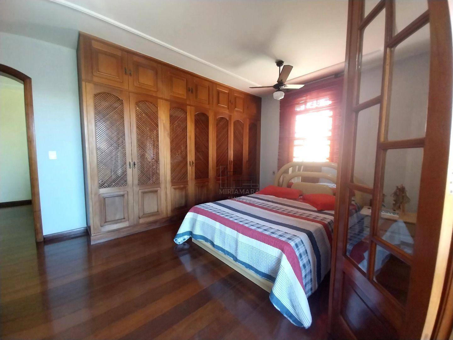 Casa à venda com 7 quartos, 383M2 - Foto 13