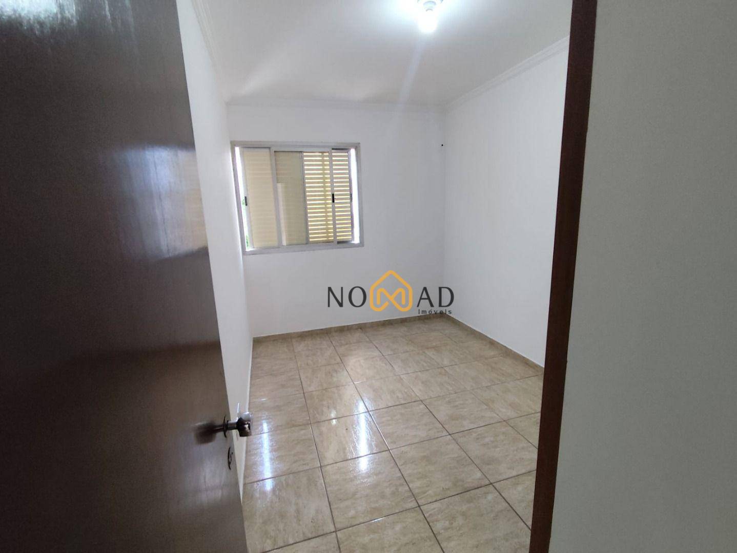 Apartamento à venda com 2 quartos, 110m² - Foto 2