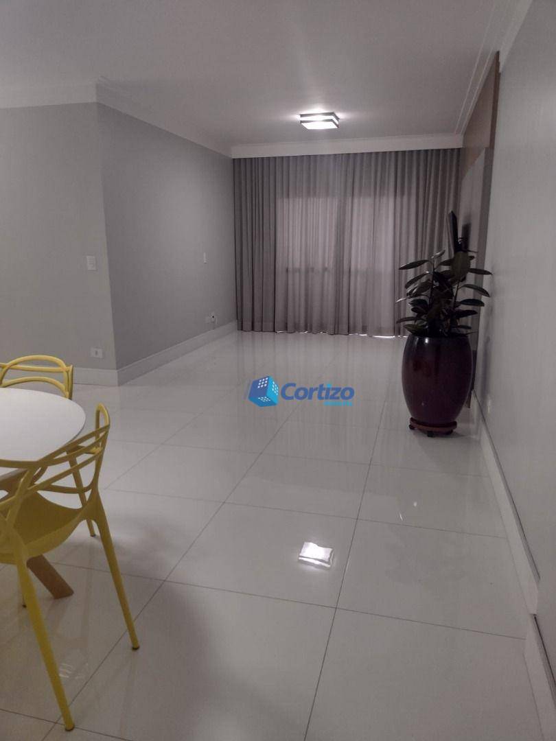 Apartamento à venda com 3 quartos, 107m² - Foto 3