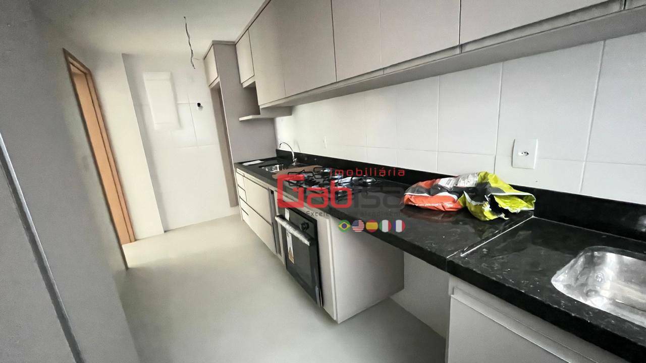 Apartamento para alugar com 3 quartos, 106m² - Foto 4