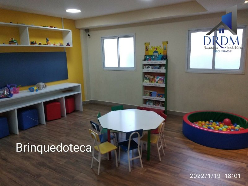 Apartamento à venda com 2 quartos, 76m² - Foto 8