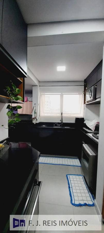 Apartamento à venda com 3 quartos, 90m² - Foto 7