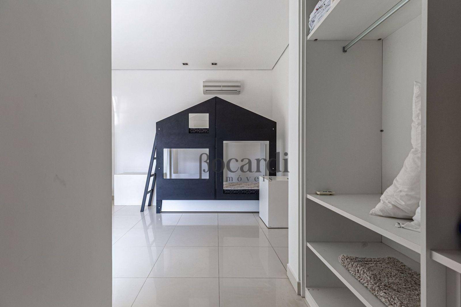 Casa à venda com 7 quartos, 1234m² - Foto 28