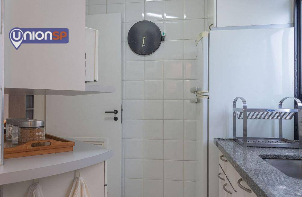 Apartamento à venda com 1 quarto, 50m² - Foto 14