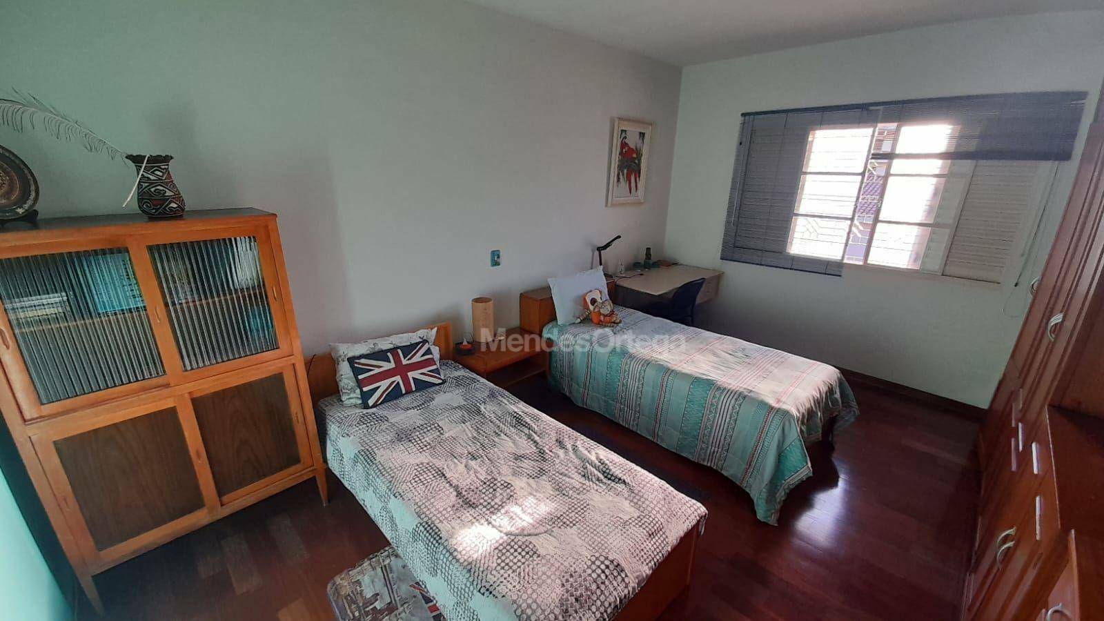 Casa à venda com 4 quartos, 360m² - Foto 13