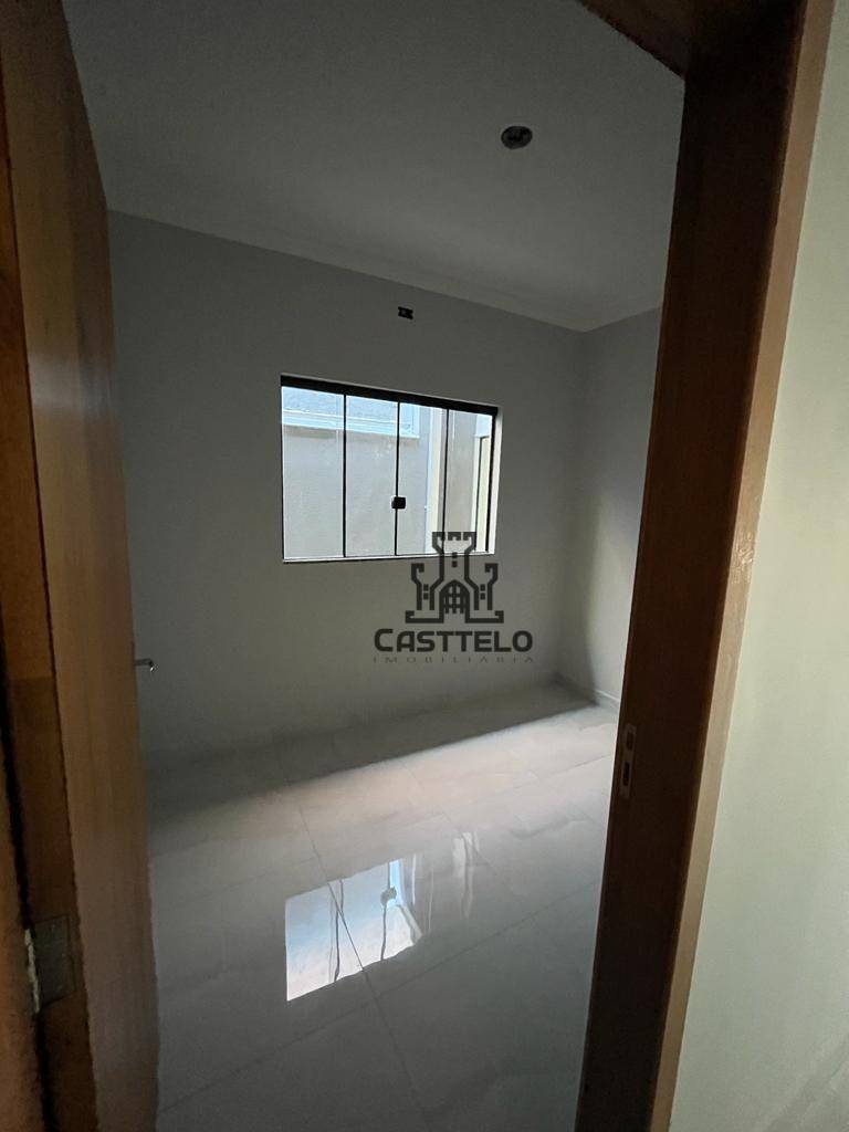 Casa à venda com 3 quartos, 84m² - Foto 6