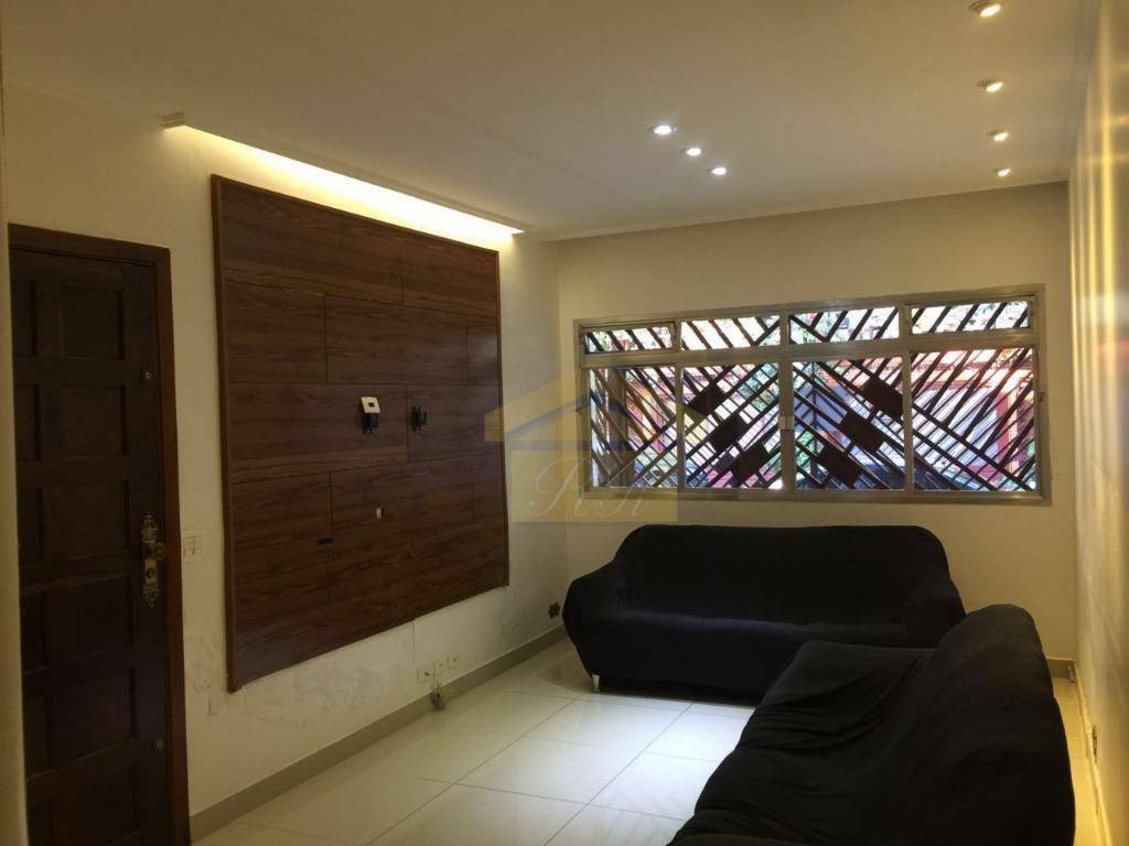 Sobrado à venda com 6 quartos, 130m² - Foto 1